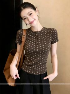 Henry Neck Short Sleeve Slimming T-Shirt