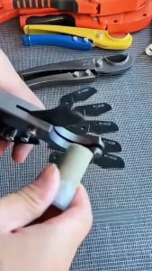 Kéo Cắt Ống Nhựa Nhanh - Chuyên dụng cho ống PVC PPR PE (3-32mm) Dụng Cụ Kim Khí  - Kim Khí AZ