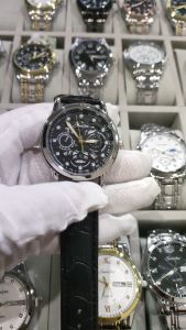 Sunlifex Jam Tangan Pria Original Dial Berongga Tanggal Santai Mode Tali Kulit Jam Tangan Cowok 7001