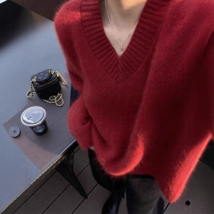 Ladies Christmas Red Lazy Bear Fleece V-Neck Knitted Sweater Loose Comfortable Autumn Winter New Year Casual Fashion Style