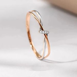 Nhẫn Hai Tông Màu Xoắn Thời Trang Dành Cho Nữ Của Huitan Với Thiết Kế Hình Học Đính Đá Cubic Zirconia Lấp Lánh Nhẫn Cưới Thời Trang