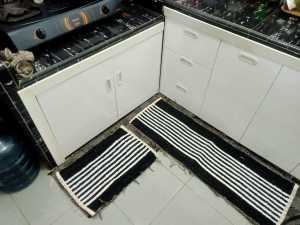 keset kaki handuk linr hitam