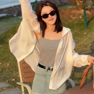 เสื้อคลุมกันแดดมีฮู้ดสำหรับผู้หญิง ฤดูร้อน 2025 สไตล์เกาหลี เสื้อคลุมกันแดดบางๆ ลำลอง ขนาดเล็ก เสื้อคลุมกันแดดแบบสวมหัว
