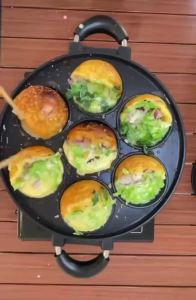 19 Hole Cake Pan Cast Iron Omelette Pan Non-Stick Cooking Pot Breakfast Egg Cooker Cake Mold Kitchen Cookware Kitchenware