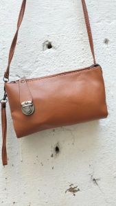 Dompet Wanita Tempat HP & Uang Pouch Polos Tali Panjang Cewek Kulit Sintetis Travel Organizer