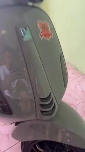 บักเกิลครอบแตร ด้านหน้า สําหรับ Vespa Sprint Primavera GTS 250 300 2019-2022 1 ชุด