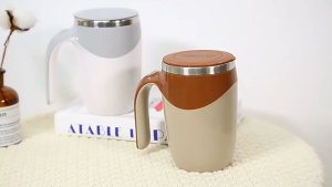Rechargeable 304 Stainless Steel Travel MugAutomatic stirring rechargeable coffee cup Magnetic Self Stir Coffee Mug With Lid For Travel Use