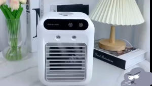 USB Desktop Fan Water tank Mini Air Cooler Portable Personal Cooling Device 1800mAh Lithium Battery Low Voltage Operation Fan