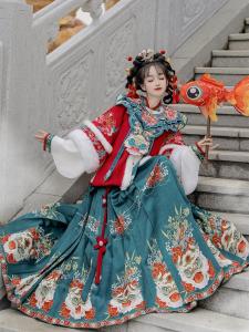 Thickened New Year Greetings Hanfu Womens Clothing Ming Dynasty Style Cloud Shoulder Horse Tailed Skirt Traditional Chinese Costume