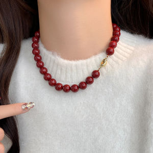 Luxurious Pearl Sweater Necklace Womens Style New 2025 Fashion Accessory Autumn Winter Light Elegant Feelings Girls Sweater Chain
