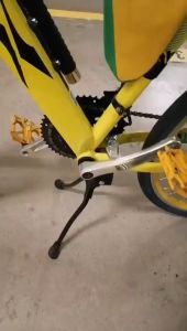 Adjustable Bike Leg Center Brackets Steel Bike Brackets Bike Foot Brackets Suitable for 24-29 inches