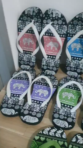 รองเท้าแตะแบบหนีบ ลายช้างไทย ทำจากยางพารา นิ่ม ไม่ลื่น ไม่ดีดน้ำ