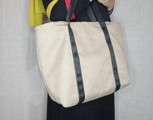 Tas wanita jinjing bahu kekinian