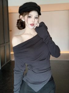 GUZILIAN | Elegant Slant Shoulder T-Shirt Long Sleeve One-Shoulder Pleated Slim Fit Base Layer Top For Autumn Winter Stylish Girl