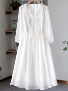Elegant White Embroidered Chiffon Dress Womens Summer 2026 New Loose Slimming Holiday Long Dress Fairy Tale Style U-Neck Skirt