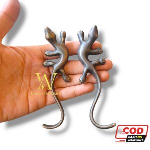 Tarikan Laci Lemari Meja Kuningan Antik Motif Cicak Besar 2 pcs