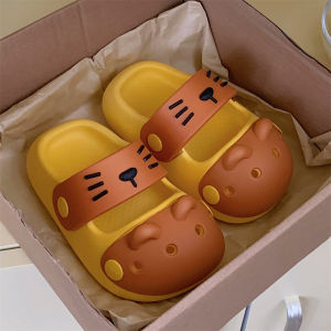 Dễ Thương Dép Trẻ Em Little Tiger Bé Trai Bé Gái Mặc Ngoài Trời Đầu Bao Phủ Chống Trơn Trượt Mềm Dép Đáy Thông Dép Phong Cách Chất Liệu PVC