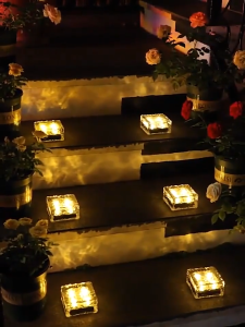 ไฟตกแต่งภายนอกอาคารพลังงานแสงอาทิตย์ ไฟตั้งพื้นอิฐน้ำแข็ง ไฟสนามหญ้า เหมาะสำหรับสวน รั้ว ทางเดิน ใช้พลังงานแสงอาทิตย์ กันน้ํา