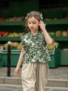 Floral Print Sleeveless Blouse for Girls