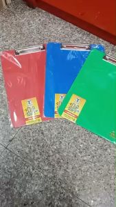 💙 แฟ้มคลิปบอร์ดพลาสติก TOTO F4 โตโต้ สำหรับหนีบเอกสาร (ราคา/แฟ้ม) | KKNT