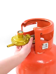 3 in 1 Multifunctional Gas Valve Wrench Gas Tank Pressure Reducing Valve Wrench Liquefied Gas Tools Bottle Opener Tightening Valves Professional Hand Tool