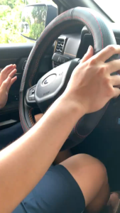 Bọc vô lăng tay lái dòng xe Toyota Inova DA BÒ THẬT chính hảng cao cấp Size 38 bảo hành 2 năm