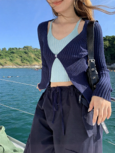 NIHAOKANONG | Áo Knit Ôm Body In Ngang Màu Sọc Ngẫu Nhiên