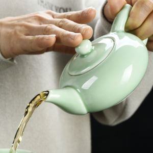 ชุดเครื่องดื่มชาจีนโบราณ ชามรูปปลา กettle ชุดเครื่องดื่มชาสำหรับใช้ในที่ทำงาน ชุดเครื่องดื่มชาแบบเรียบง่าย ของขวัญ