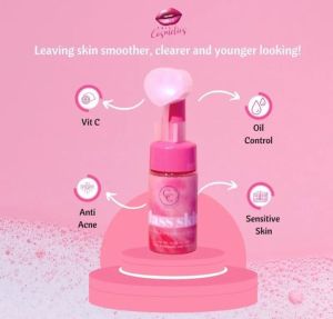 [𝗢𝗡-𝗛𝗔𝗡𝗗] Deep Cleanser Facial Foam Wash by Cris Cosmetics  Kojic n GlassSkin