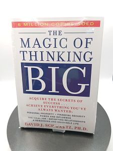 The Magic of Thinking Big by David Schwartz [OEM Paperback]