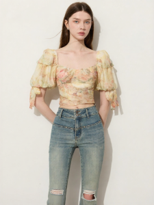 D-PLAY | Yellow Square Neck French Style Fitted Short Blouse