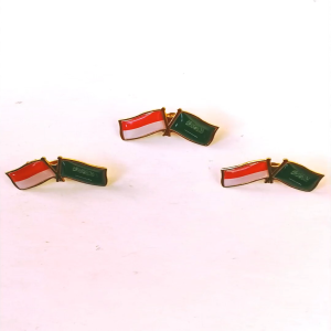 Pin Bros Lencana Kuningan Emas Bendera Persahabatan Indonesia dan Arab Saudi