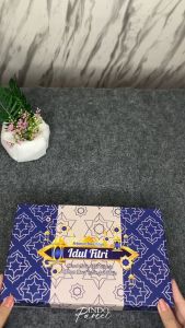 INDOPARCEL - Hard Box Edisi Lebaran Tempat Penyimpan 3 Toples Hardtop Kue Kering 350 gram Box Hampers Idul Fitri Full Printing dan Laminasi Bungkus Kemasan Idul Fitri Viral Terbaru