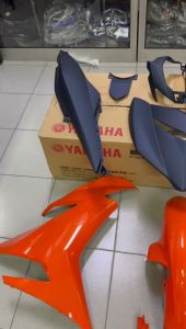 Yamaha Y15 V2 cover set HLY + sticker body HLY