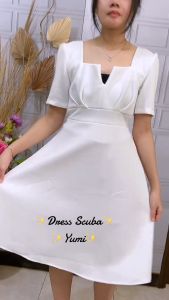 Toko Terbaik untuk Pakaian Formal Midi & Scuba