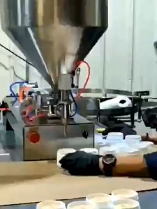 Pneumatic Fully Automatic Paste Filling Machine 全自动灌装机 30-500ml for Honey Face Wash Cosmetics and Creams
