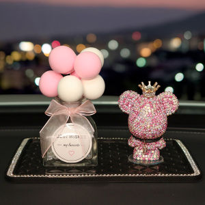 ของตกแต่งรถยนต์ กลิ่นหอม ลูกโป่งประดับเพชร น่ารัก สร้างสรรค์ ของตกแต่งสำหรับหน้าปัดรถยนต์ ของตกแต่งรถยนต์ที่เป็นมิตร