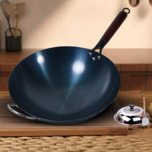 Non-stick Seasoned Cast Iron Wok