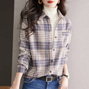 Chic French Design Winter Warm Checkered Top