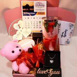 Hadiah Kado Cewek Romantis & Aesthetic – Gift Set Box & Hampers Eksklusif untuk Momen Spesial Ulang Tahun Anniversary Wisuda – Hadiah Mewah Murah dan Berkesan untuk Orang Tersayang (MOLLY)