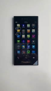 Blackberry Leap Z20 Original Unlocked Dual Core 5.0" 4G TouchScreen 16GB ROM 8MP Camera Mobile Phone