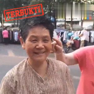 Shampo Zhi Rab Mei Cat Shampo Herbal Penghitam Rambut Uban Anti Rontok