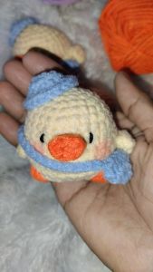 Gantungan Kunci Bebek Gemoy / Boneka rajut bebek