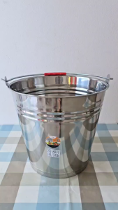 ถังน้ำ ถังน้ำสแตนเลส (มีหูหิ้ว) ขนาด 20/22/24/26/30/32/34/36 ซม.(ตราไก่ฟ้า)