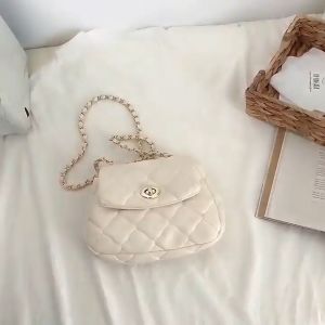 Tas Cewek Terbaru & Tas HP Import: Pilihan Tas Wanita Modern