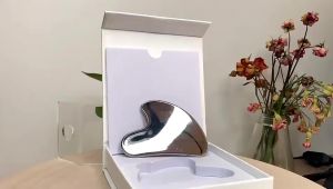 Face Massager Guasha Tool Stainless Steel / Alat Mijit Wajah Bentuk Hati Alat Meniruskan Wajah