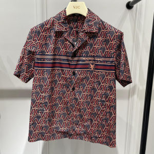 เสื้อแจ็คเก็ตผู้ชาย VJC แฟชั่นฤดูใบไม้ผลิและฤดูร้อน สีแดง พิมพ์ลายดอกไม้ ทรงสลิมฟิต แขนยาว แจ็คเก็ตผู้ชายสั้น