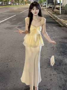 Summer Chic French Style V-Neck Embroidered Heavy Duty Sling Top Silk Skirt Set Slimming and Stylish Polyester Fiber Suit for 18-25 Year Olds