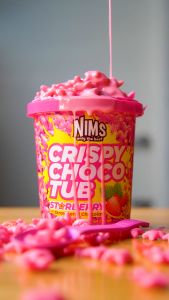 NIMS CRISPY CHOCO TUB - Starberry With Strawberry Chocolate