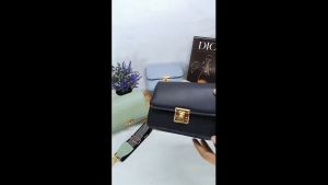 Tas Dompet Selempang Wanita Simple HannySlim